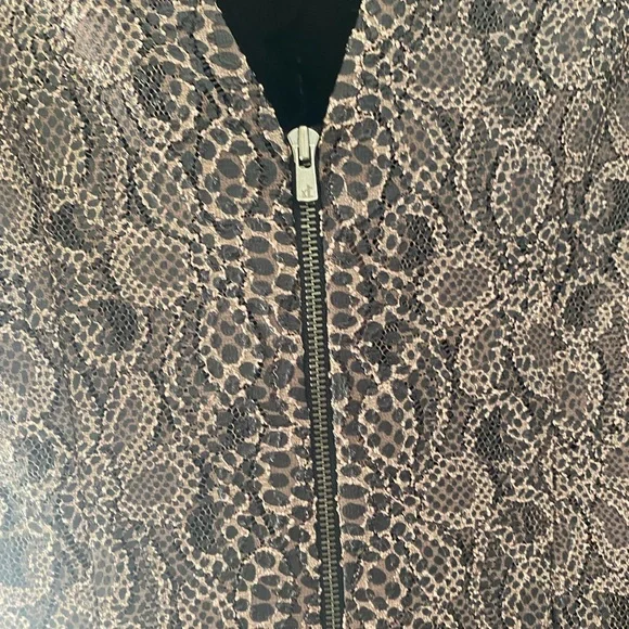 RARE FIND Ramy Brook Dress Moda Foil Snake Lace Lined Bell Sleeves Zipper Back - Picture 3 of 10